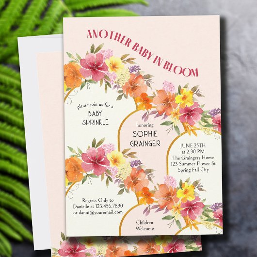 Invitation Bébé en fleurs, arche dorée pour fête prénatale