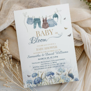 Invitation Bébé en fleurs sur une corde à linge aux fleurs sa