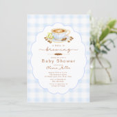 Invitation Bébé est en train de brasser du café bleu Invitati (Debout devant)