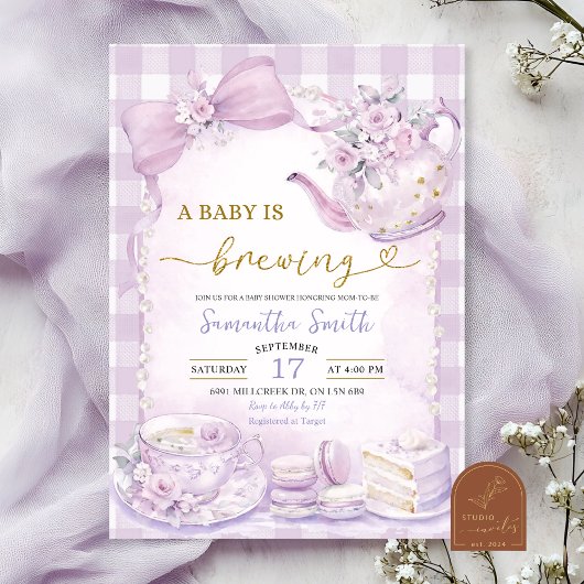 Invitation Bébé Gingham Violet prépare une Baby Shower