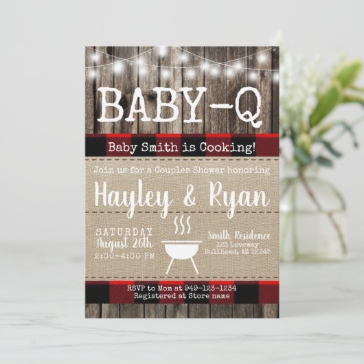 Invitation Bébé-Q rustique Buffalo Plaid Couples Douche (Debout devant)