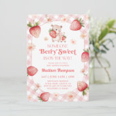 Invitation Bébé Sucré Fête de Naissance Gingham Bébé Fraise (Debout devant)