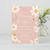 Invitation Bee Pink Daisy Retro Mommy to Bee Baby shower (Debout devant)