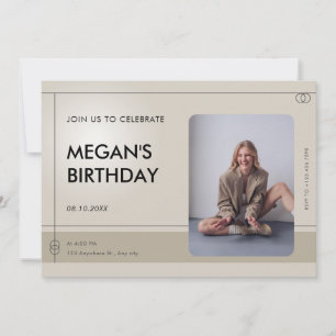 Invitation Beige minimaliste photo Décontracté anniversaire