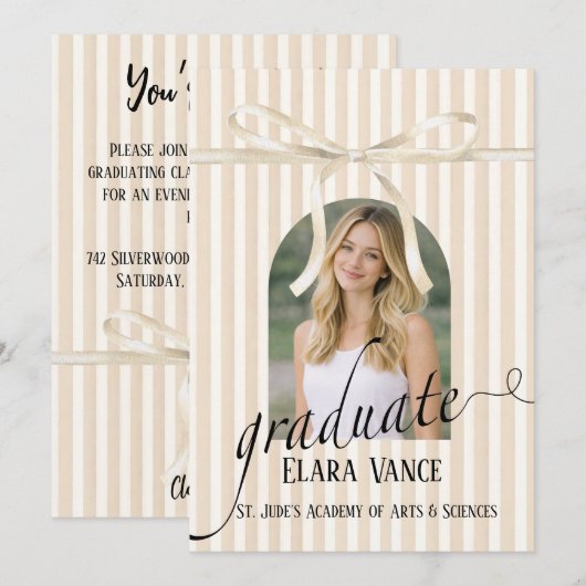 Invitation Beige Stripe Coquette Bow Graduation (Devant / Derrière)