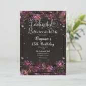 Invitation Berry Enchanted Roses Flore foncé Quinceañera (Debout devant)