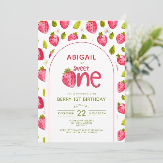 Invitation Berry First Birthday (Debout devant)