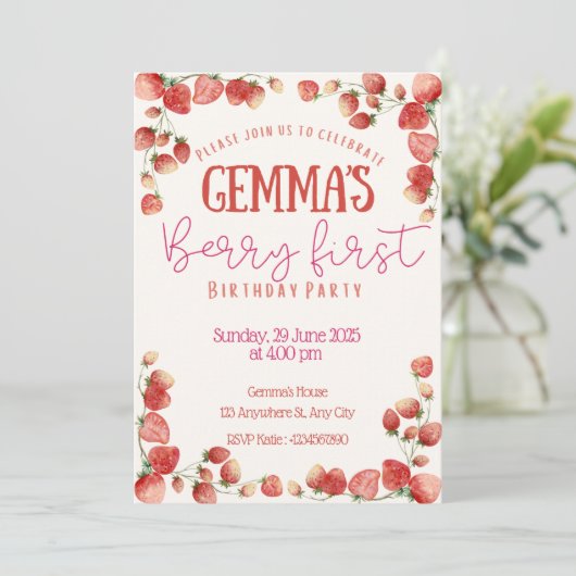 Invitation Berry First Birthday (Debout devant)