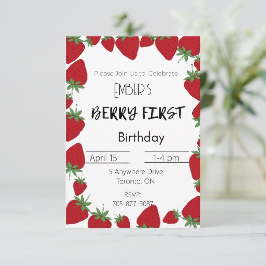 Invitation Berry First Birthday (Debout devant)