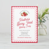 Invitation Berry First Strawberry Birthday with Pink Gingham (Debout devant)