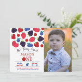 Invitation Berry Sweet One First Birthday Boys Fruit (Debout devant)