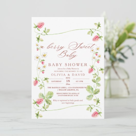 Invitation Berry Sweet Strawberry Baby shower élégant (Debout devant)