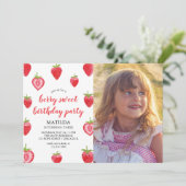 Invitation Berry Sweet Strawberry Girl Anniversaire (Debout devant)