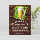 Invitation Bière et Shamrocks de la Saint Patrick sur bois (Debout devant)