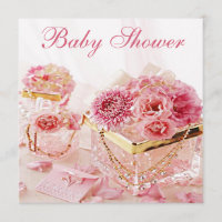Bijoux fascinants, fleurs roses et baby shower de