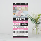 Invitation Billet de football rose fille fête d'anniversaire  (Debout devant)