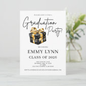 Invitation Black and Gold Gift Class of 2026 Graduation Party (Debout devant)