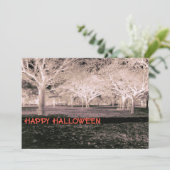 Invitation Black and White Halloween Party Scanner Woods (Debout devant)