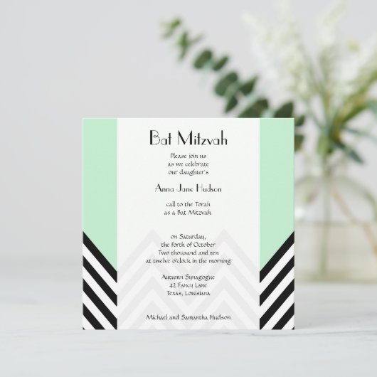 Invitation Black and White Zigzag Pattern, Green, bat mitzvah (Debout devant)