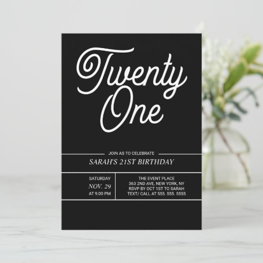 Invitation Black and Withe Modern 21st Birthday Party (Debout devant)