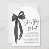 Invitation Black Bow She's Tying the Knot Fête des mariées (Devant)