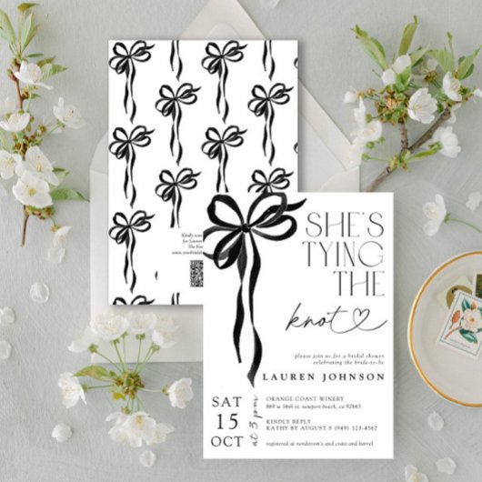 Invitation Black Bow She's Tying the Knot QR Fête des mariées