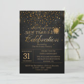Invitation Black & Gold Confetti New Year's Eve Party (Debout devant)
