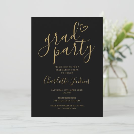 Invitation Black Gold Grad Script Heart Graduation Party (Debout devant)