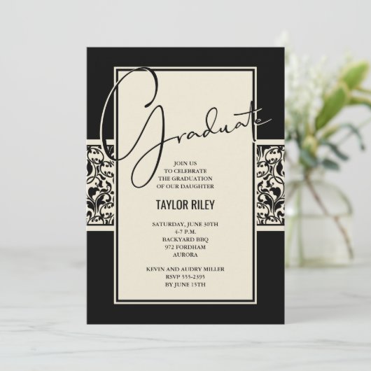 Invitation Black Ivory Graduation Damask (Debout devant)
