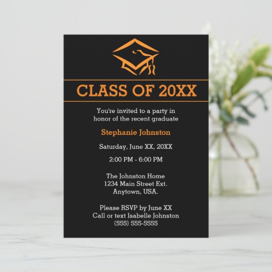 Invitation Black Orange Mortarboard Simple Graduation Party (Debout devant)