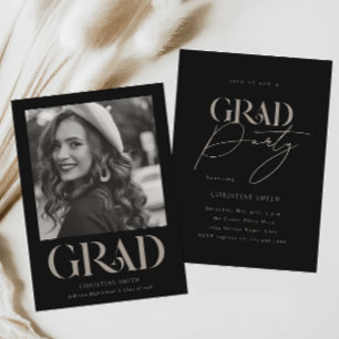 Invitation Black Retro Typographie Photo Graduation Party