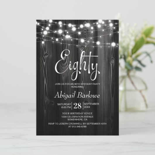 Invitation Black Rustic Wood 80e fête d'anniversaire (Debout devant)
