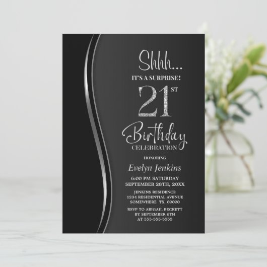 Invitation Black Silver Surprise 21e anniversaire (Debout devant)