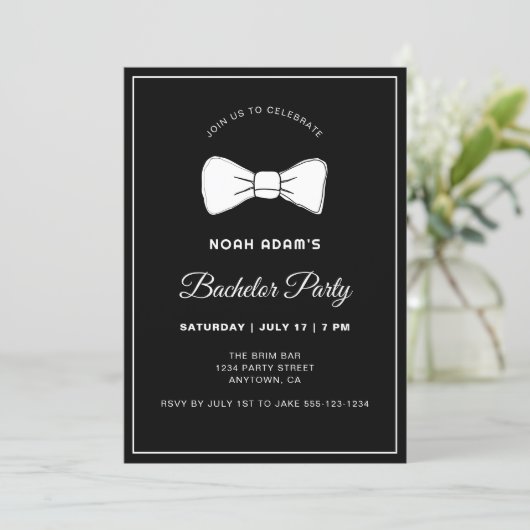 Invitation Black & White Bow Cravate moderne Bachelor Party I (Debout devant)
