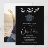 Invitation Black & White Elegant il l'a fait Graduation party (Devant / Derrière)