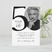 Invitation Black & White moderne 50ème Photo Anniversaire (Debout devant)