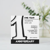 Invitation blanche pour le premier anniversaire Si (Debout devant)