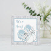 Invitation Bleu Blanc Chaussures Bleu Dentelle Bébé Garçon Do (Debout devant)