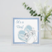 Invitation Bleu Blanc Chaussures Bleu Dentelle Bébé Garçon Do (Debout devant)