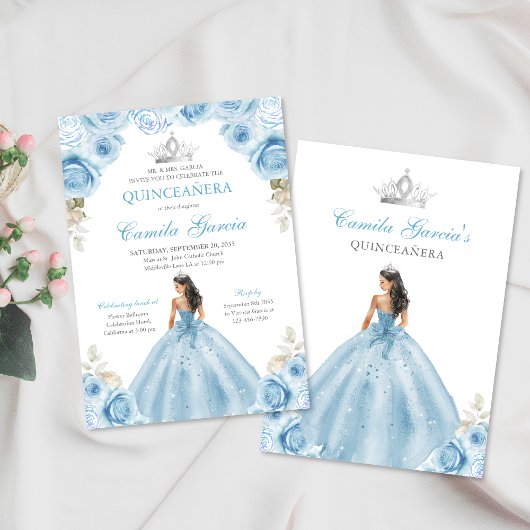 Invitation Bleu clair et argent Floral Princesse Quinceañera