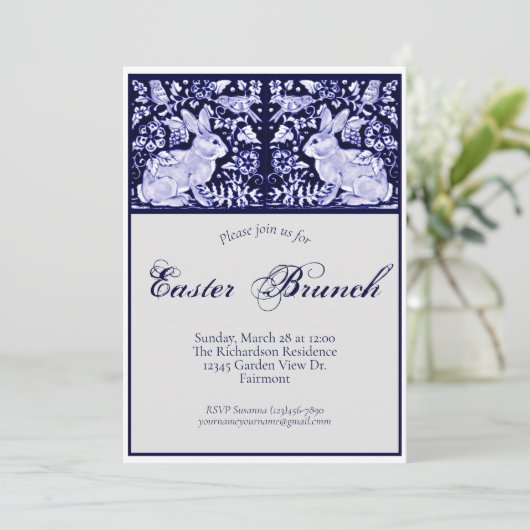 Invitation Bleu élégant, Blancs Brunch de Pâques Rabbit Oisea (Debout devant)