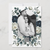 Invitation Bleu foncé et blanc Moderne Floral Végétal Mariage (Dos)