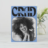 Invitation Bleu gothique moderne typographie Graduation 2022  (Debout devant)