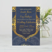 Invitation Bleu marine ou violet avec Mandalas or (Debout devant)