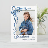 Invitation Bleu tendance Ruban 2 PHOTO Graduation Party (Debout devant)