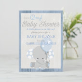 Invitation bleue de pays de baby shower de garçon (Debout devant)