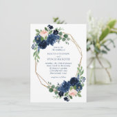 Invitation Blooms Chics | Floral bleu marine et rose pâle (Debout devant)