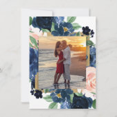 Invitation Blooms Chics | Photo Monogramme bleu marine et bla (Dos)