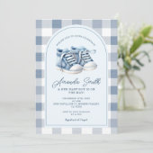 Invitation Blue Baby Chaussures En vichy Baby shower Boy Boot (Debout devant)