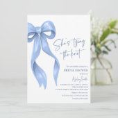 Invitation Blue Bow Elle noue la Fête des mariées de noeud (Debout devant)